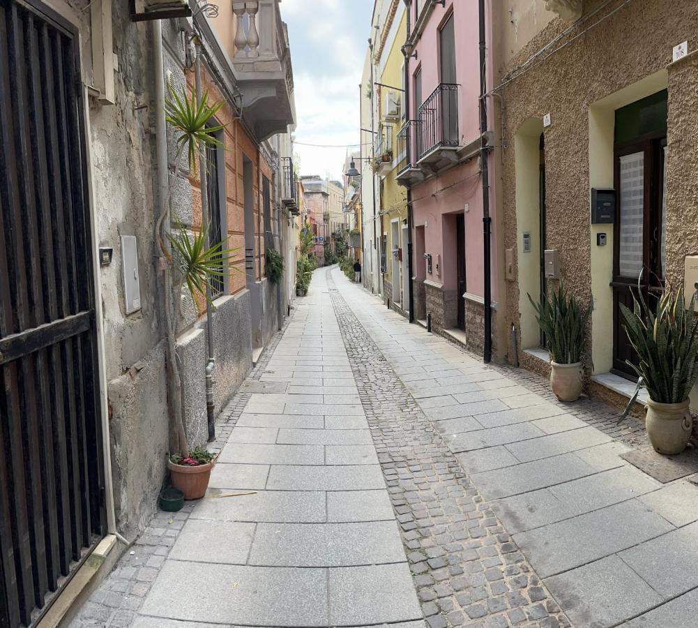 Apartamento Casa Victoria Cagliari Exterior foto