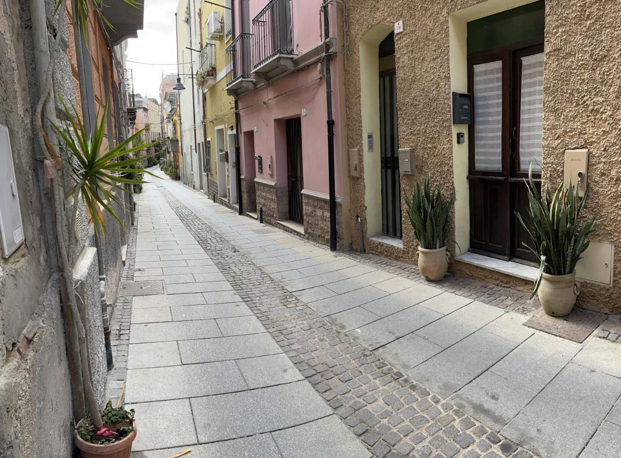 Apartamento Casa Victoria Cagliari Exterior foto